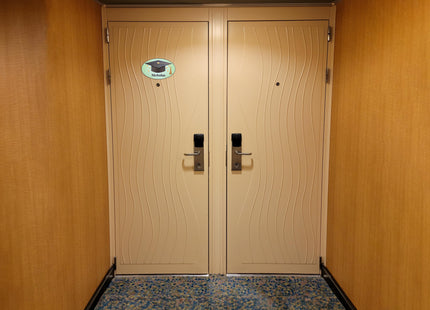 Cruise Door Magnet - Graduation